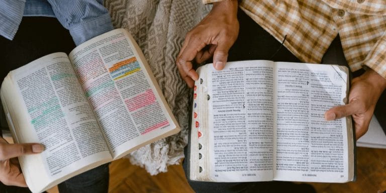 Siglas e abreviações bíblicas. Estudos Bíblicos. Estudos Teológicos. Peregrinos