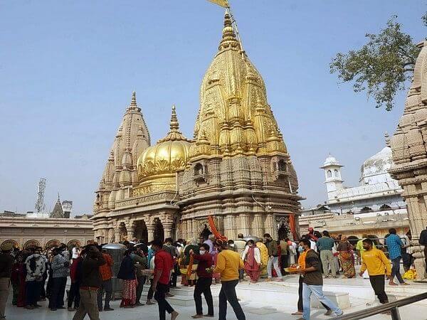 O Templo de Kashi Vishwanath, em Varanasi, um dos lugares mais sagrados do hinduísmo
