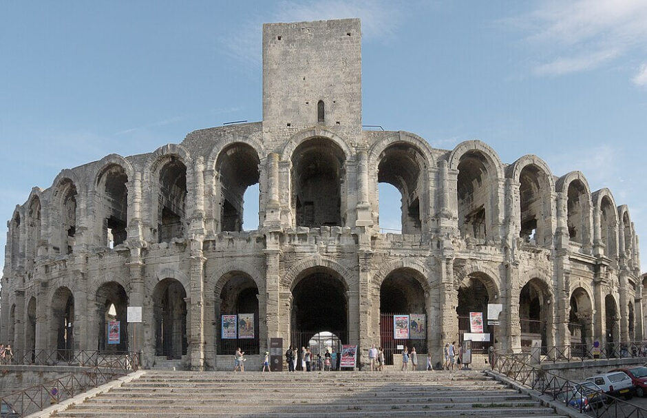 Anfiteatro romano em Arles
