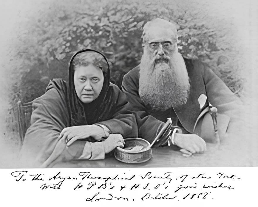 Blavatsky e Olcott, dois dos membros fundadores da Sociedade Teosófica. Teosofia