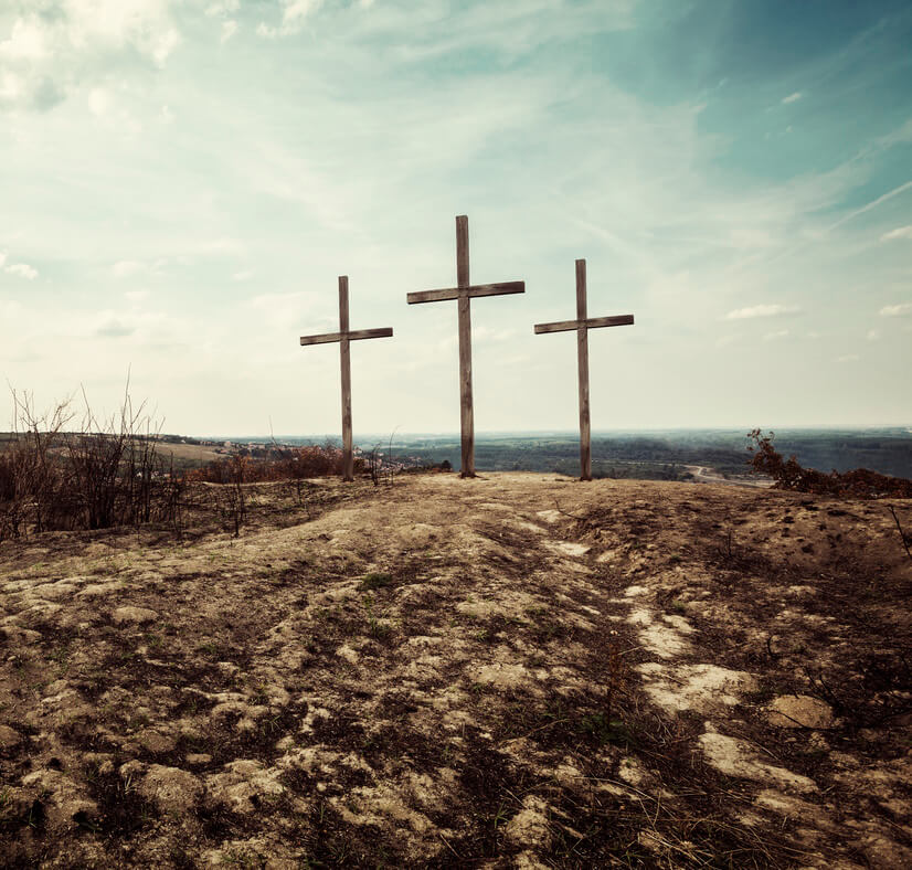 Três cruzes na montanha